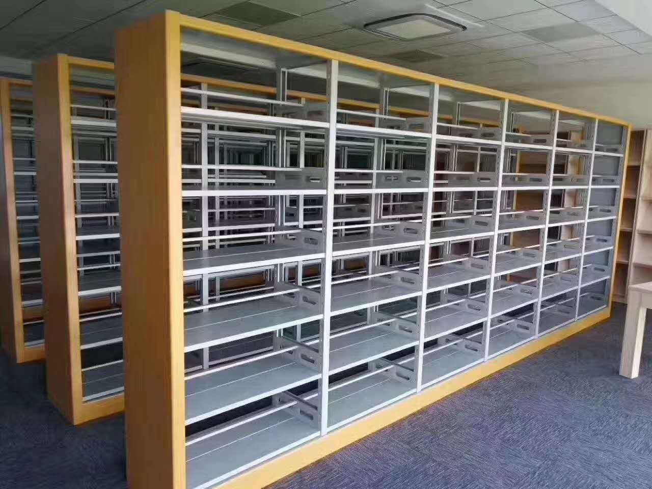 側面木護板書架廠家